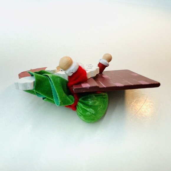 Vintage Santa Claus In Chimney Wooden Christmas Ornament Hand Painted Taiwan - Picture 4 of 9